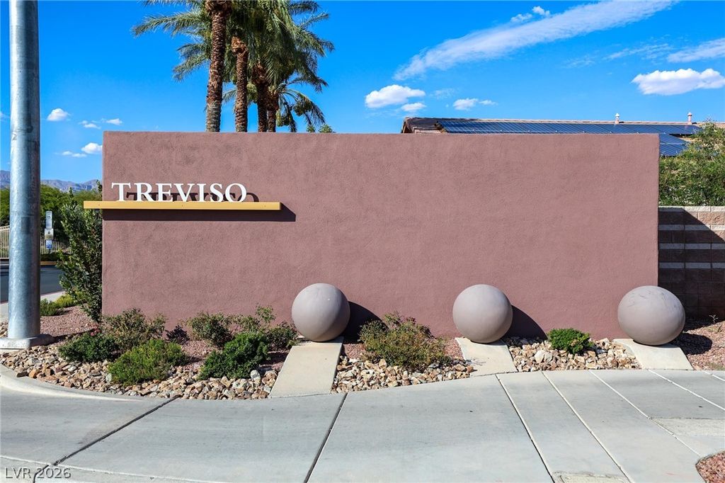 3817 Cackling Goose Drive, North Las Vegas, NV 89084