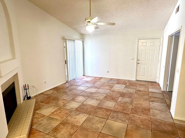 2914 E Woodland Drive, Phoenix, AZ 85048