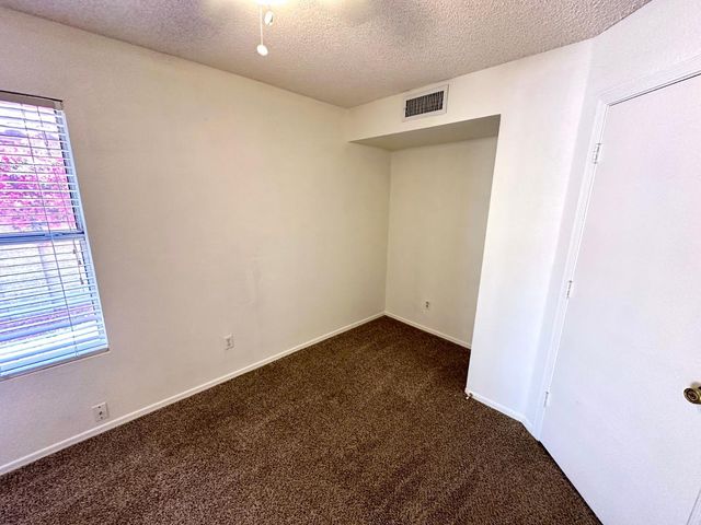 2914 E Woodland Drive, Phoenix, AZ 85048