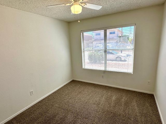 2914 E Woodland Drive, Phoenix, AZ 85048