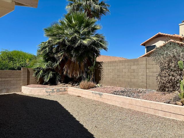 2914 E Woodland Drive, Phoenix, AZ 85048