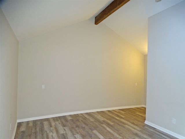 202 E Cober Drive, Grand Prairie, TX 75051