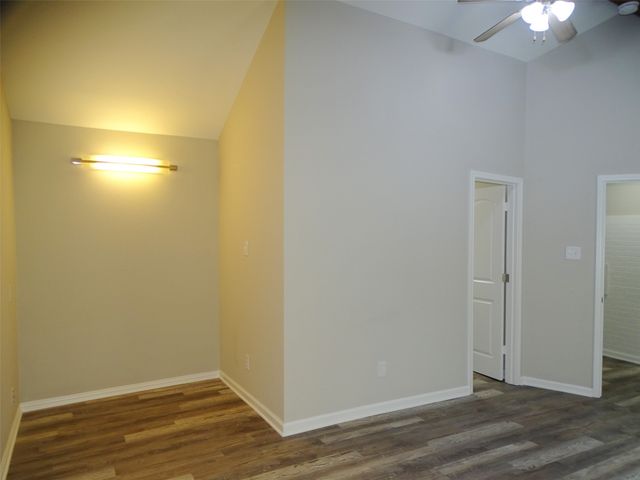 202 E Cober Drive, Grand Prairie, TX 75051