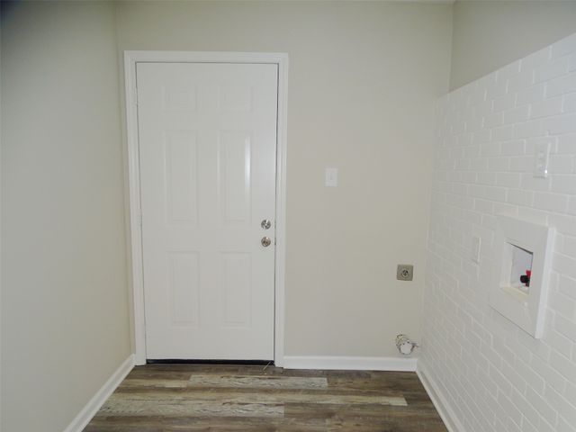 202 E Cober Drive, Grand Prairie, TX 75051