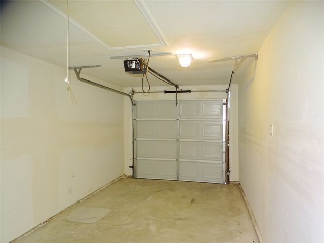 202 E Cober Drive, Grand Prairie, TX 75051