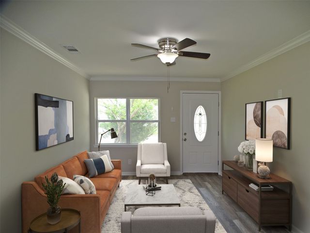 202 E Cober Drive, Grand Prairie, TX 75051