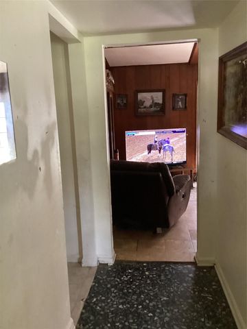 17503 Algoa Road, Alvin, TX 77511