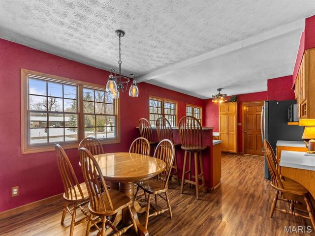 226 S 9th Street, East Alton, IL 62024