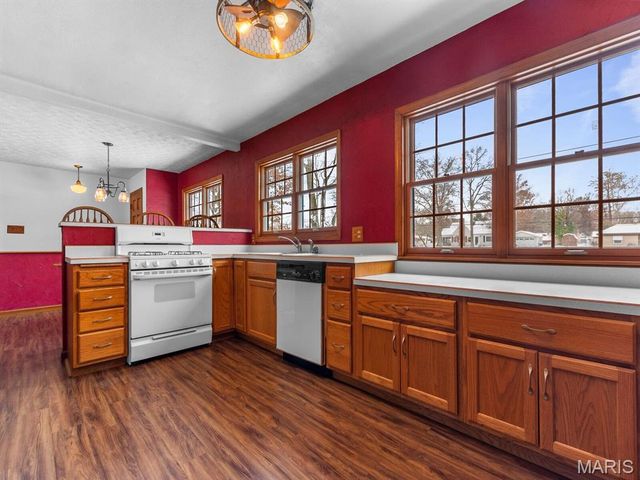 226 S 9th Street, East Alton, IL 62024