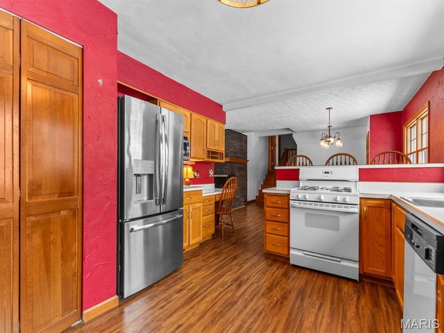 226 S 9th Street, East Alton, IL 62024