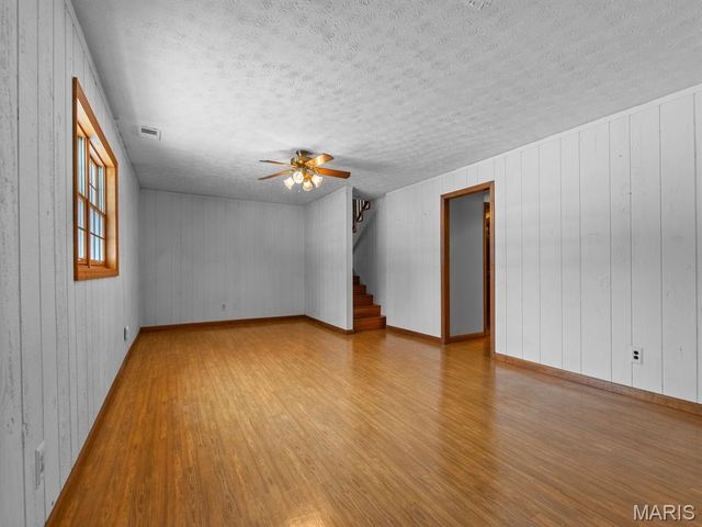 226 S 9th Street, East Alton, IL 62024