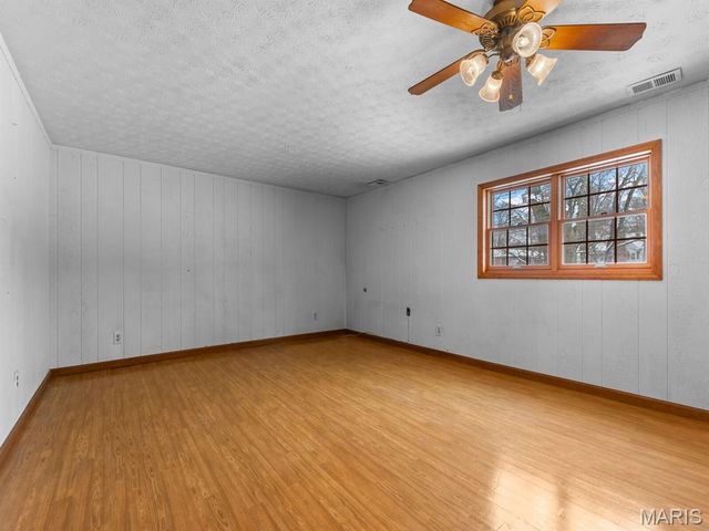 226 S 9th Street, East Alton, IL 62024