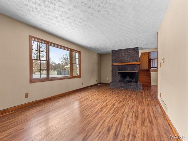 226 S 9th Street, East Alton, IL 62024