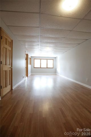 5516 Brookwood Lane, Hickory, NC 28602