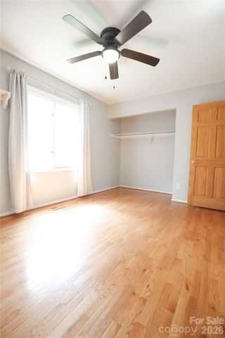 5516 Brookwood Lane, Hickory, NC 28602