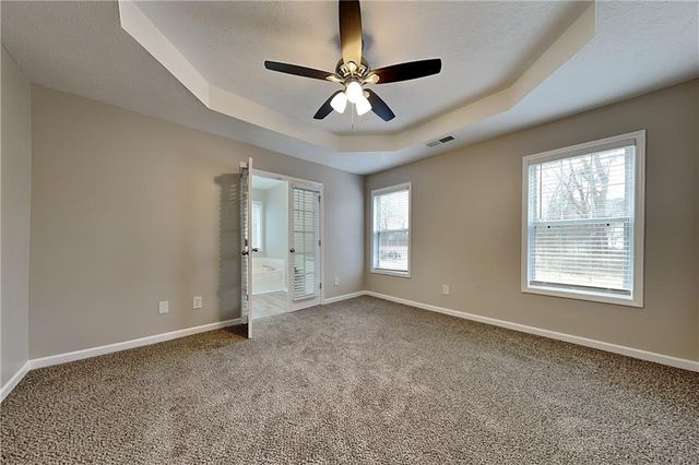 1550 Twin Manor Drive, Loganville, GA 30052