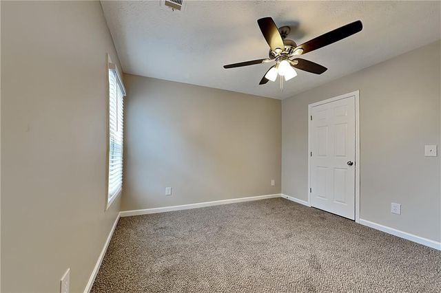 1550 Twin Manor Drive, Loganville, GA 30052