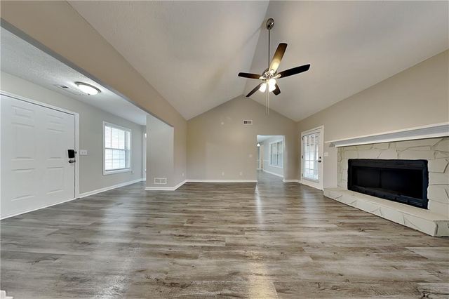 1550 Twin Manor Drive, Loganville, GA 30052
