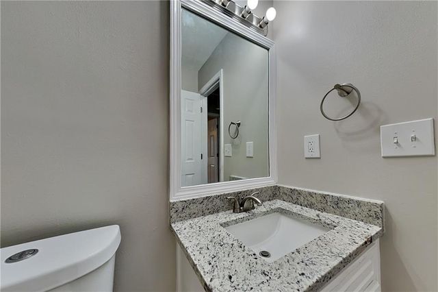 1550 Twin Manor Drive, Loganville, GA 30052