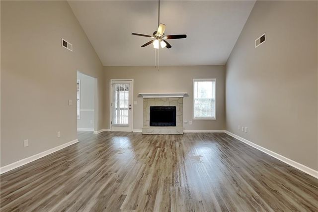 1550 Twin Manor Drive, Loganville, GA 30052