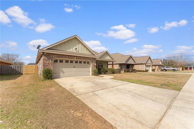 3176 Essex Place Drive, Mobile, AL 36695