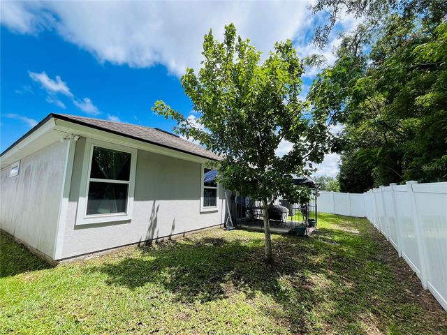 6050 PATRIOTS LANDING LANE, Jacksonville, FL 32244