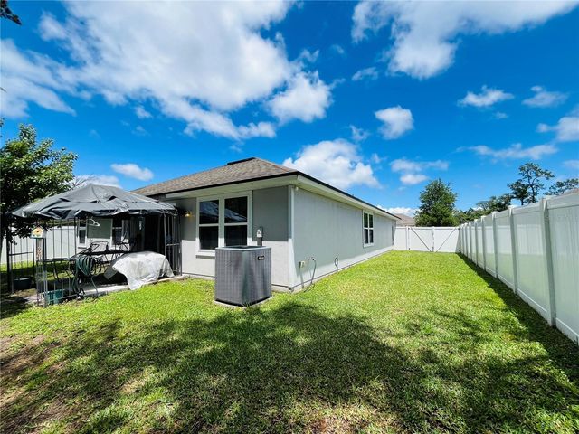 6050 PATRIOTS LANDING LANE, Jacksonville, FL 32244