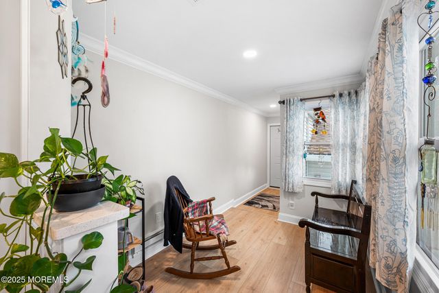 24 Calle De Elvira B, Freehold, NJ 07728