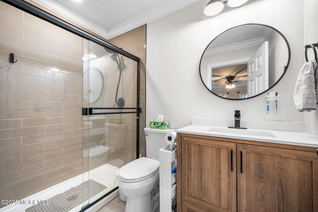 24 Calle De Elvira B, Freehold, NJ 07728