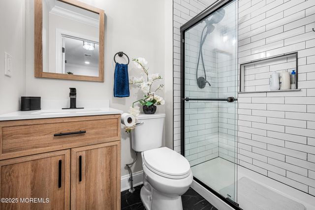 24 Calle De Elvira B, Freehold, NJ 07728