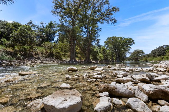 972 SERENE PARK DR, Spring Branch, TX 78070