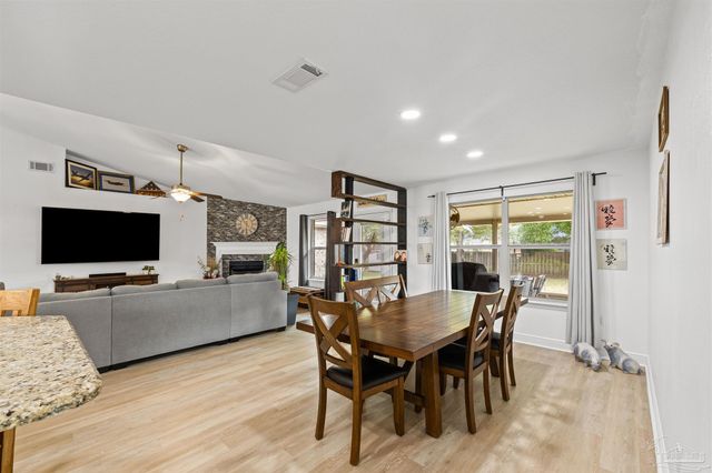 1509 Woodlawn Way, Gulf Breeze, FL 32563