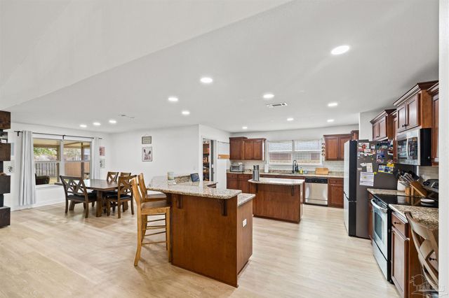 1509 Woodlawn Way, Gulf Breeze, FL 32563