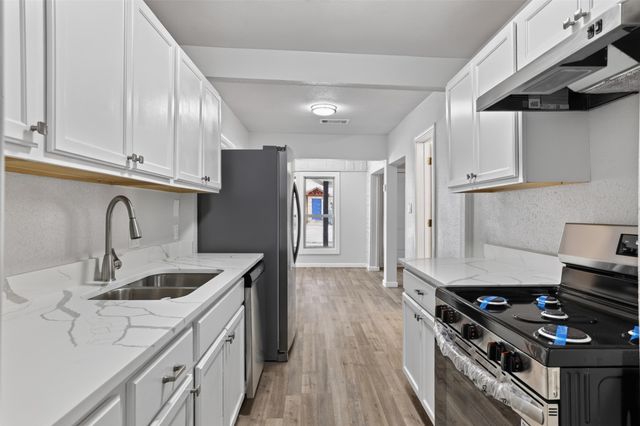 924 Nolte Drive, Dallas, TX 75208
