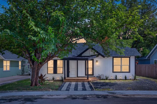 924 Nolte Drive, Dallas, TX 75208