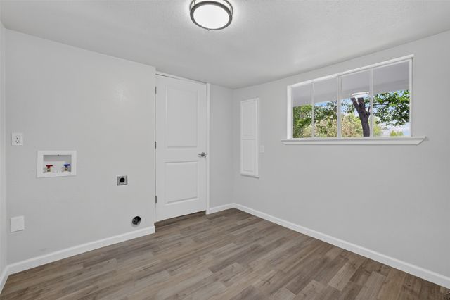 924 Nolte Drive, Dallas, TX 75208