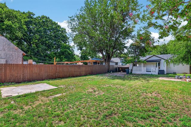 924 Nolte Drive, Dallas, TX 75208