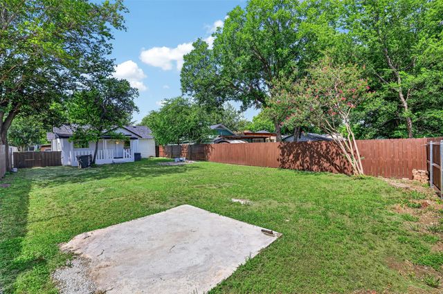 924 Nolte Drive, Dallas, TX 75208