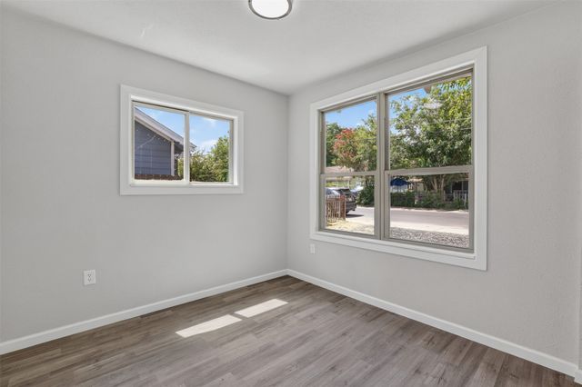924 Nolte Drive, Dallas, TX 75208