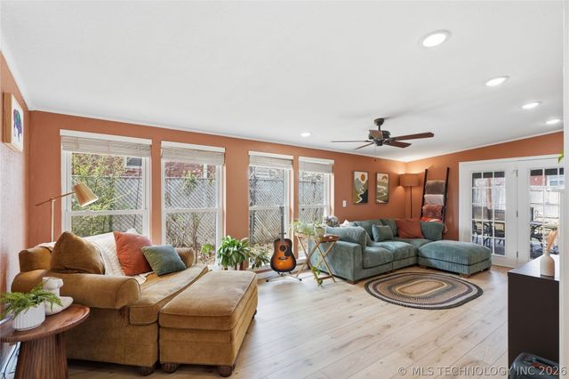 3224 S Oswego Avenue, Tulsa, OK 74135