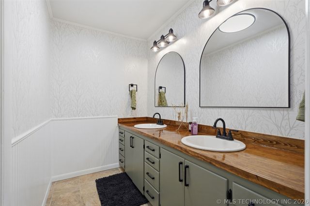 3224 S Oswego Avenue, Tulsa, OK 74135