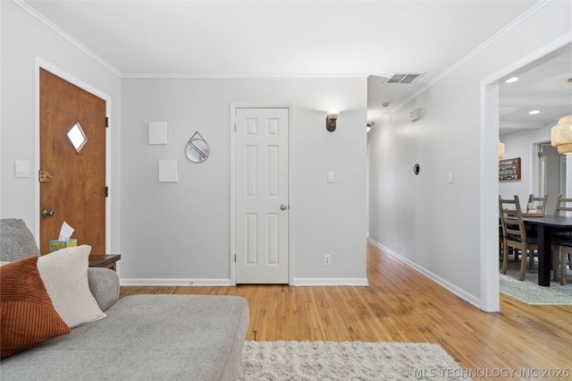 3224 S Oswego Avenue, Tulsa, OK 74135