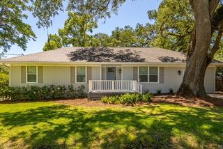 102 Sapelo Street, St Simons Island, GA 31522