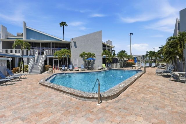 175 MEDALLION BOULEVARD F, Madeira Beach, FL 33708