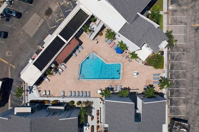 175 MEDALLION BOULEVARD F, Madeira Beach, FL 33708