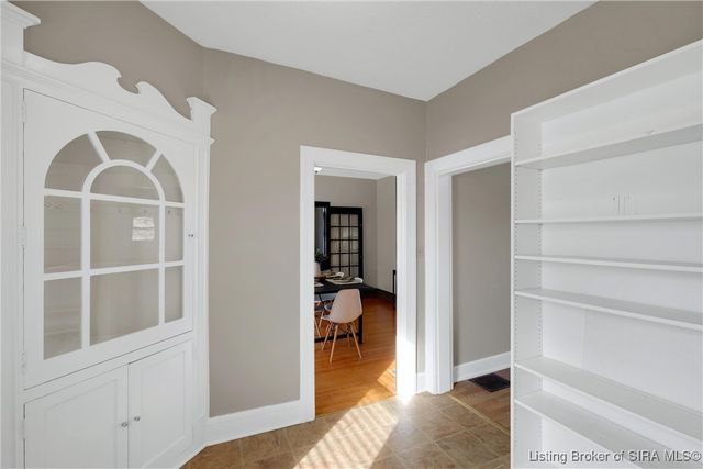 613 W Spring Street, New Albany, IN 47150