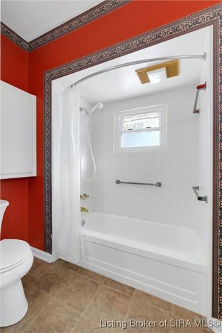 613 W Spring Street, New Albany, IN 47150