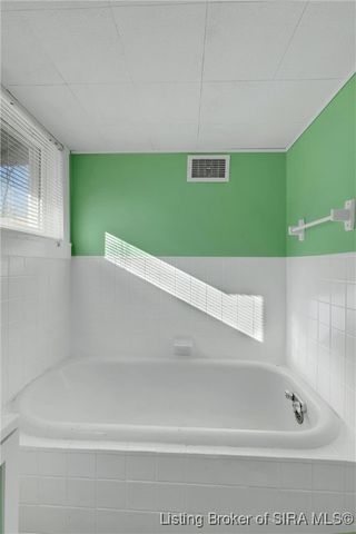 613 W Spring Street, New Albany, IN 47150