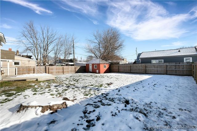 613 W Spring Street, New Albany, IN 47150