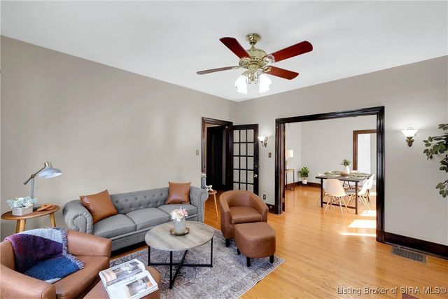 613 W Spring Street, New Albany, IN 47150